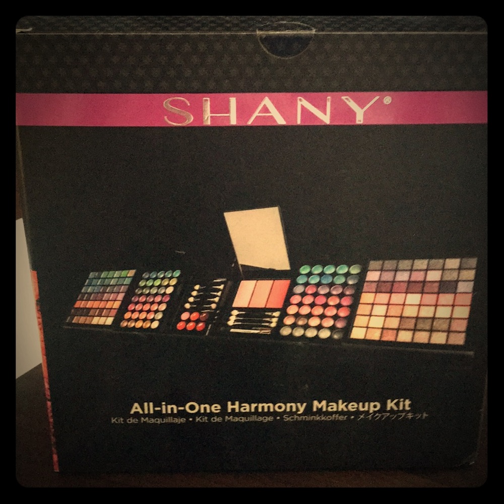 Shany makeup kit